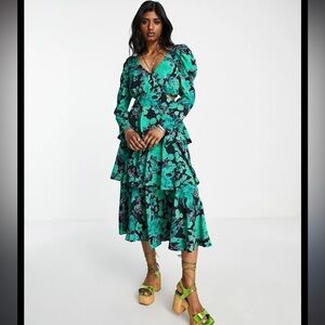 Topshop Petite cut out side tiered floral midi‎ dress in green